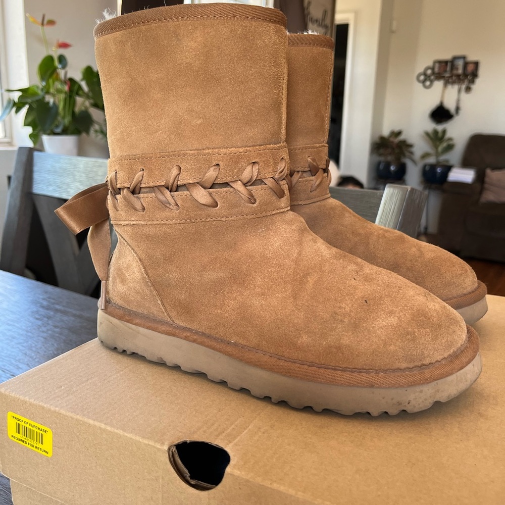 Womens UGG Classic Short Lace Suede Winter Boots Chestnut